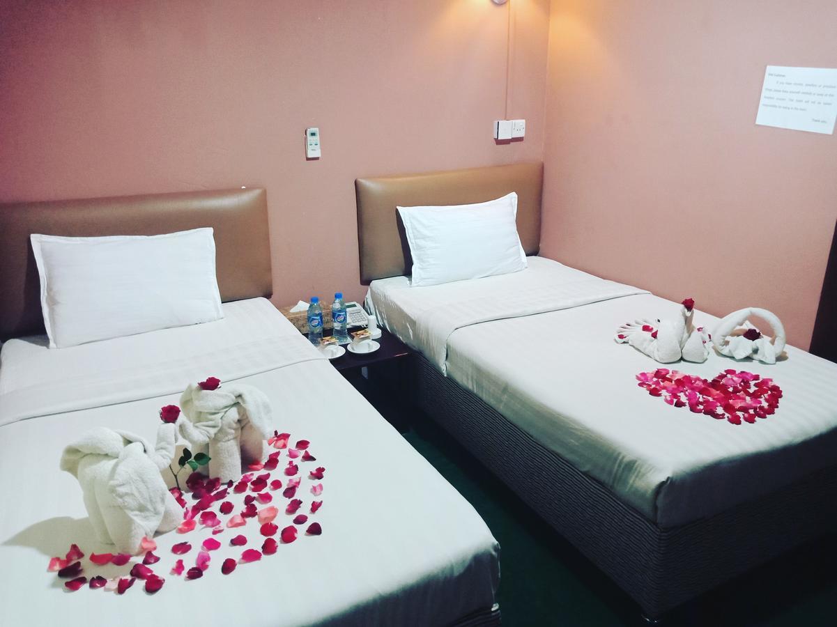 G Star Hotel Yangon Esterno foto